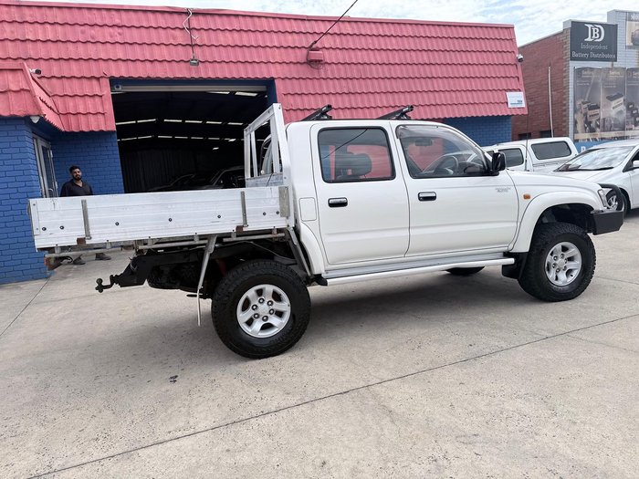 2003 Toyota Hilux SR5 KZN165R MY02 4X4 Dual Range French Vanilla
