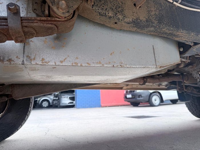 2003 Toyota Hilux SR5 KZN165R MY02 4X4 Dual Range French Vanilla