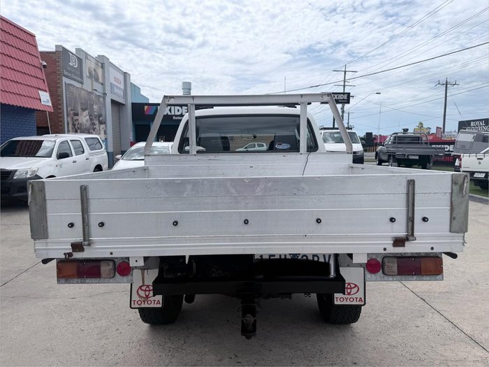 2003 Toyota Hilux SR5 KZN165R MY02 4X4 Dual Range French Vanilla