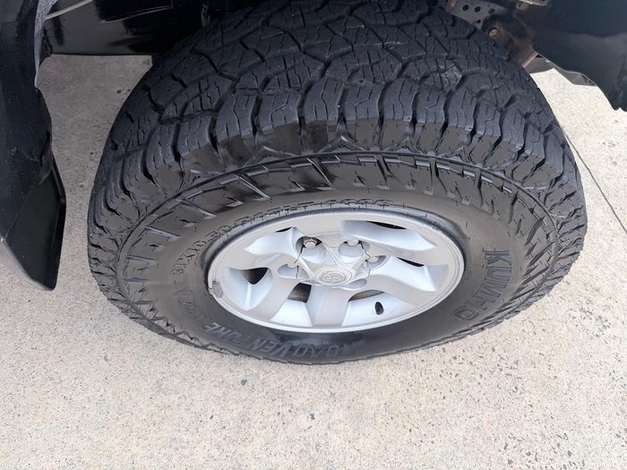 2003 Toyota Hilux SR5 KZN165R MY02 4X4 Dual Range French Vanilla