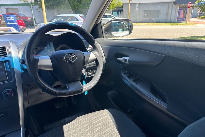 2013 Toyota Corolla Ascent