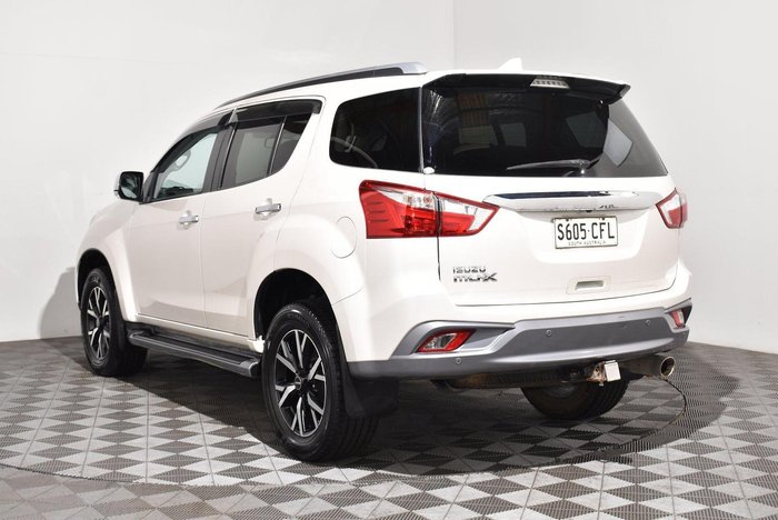 2020 Isuzu MU-X LS-T