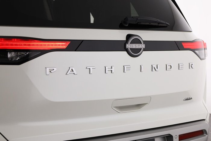 2022 Nissan Pathfinder Ti-L
