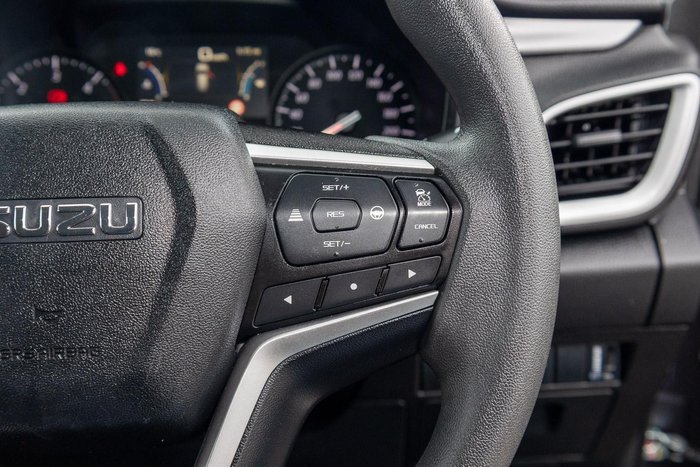 2024 Isuzu MU-X LS-M