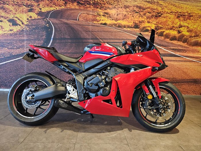 2025 Honda CBR650R E-Clutch CBR 650 Red