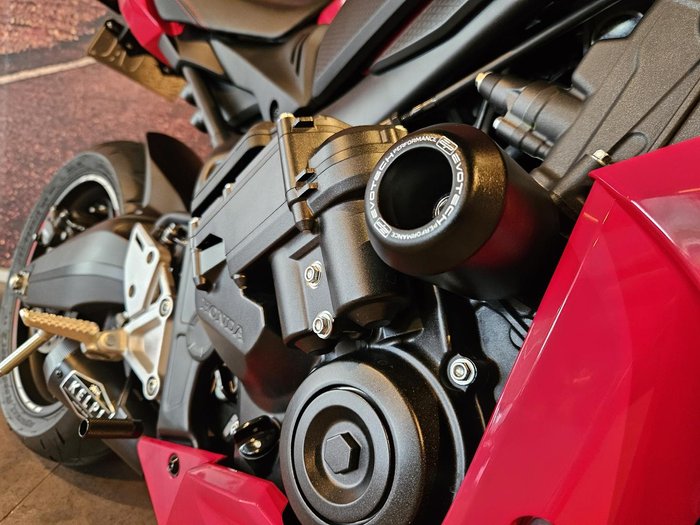 2025 Honda CBR650R E-Clutch CBR 650 Red