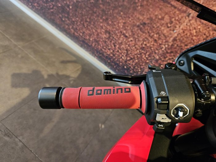 2025 Honda CBR650R E-Clutch CBR 650 Red