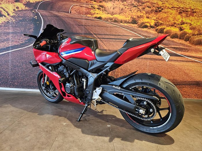 2025 Honda CBR650R E-Clutch CBR 650 Red