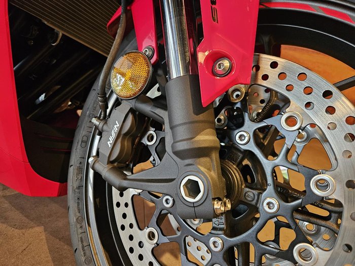 2025 Honda CBR650R E-Clutch CBR 650 Red