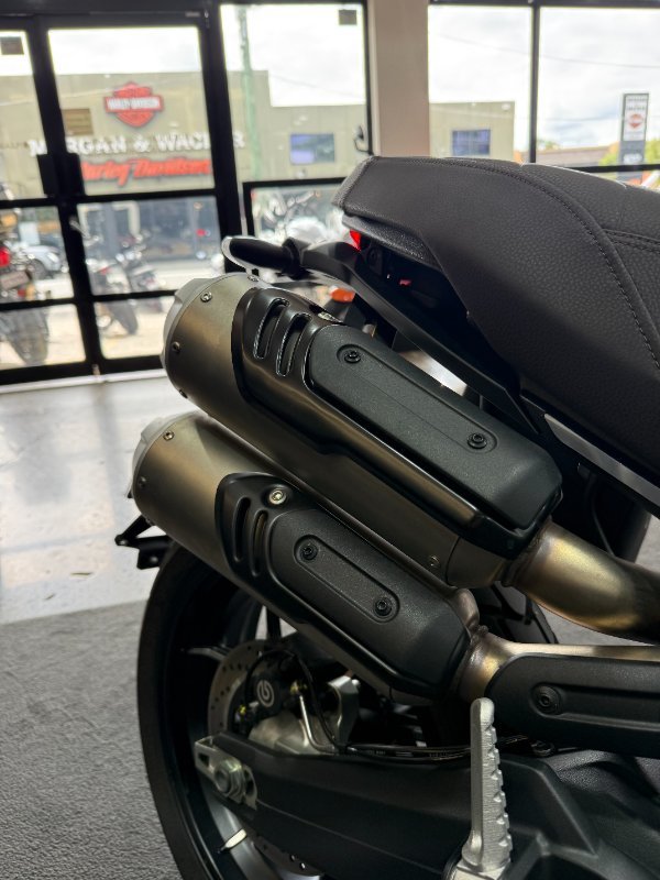 2024 DUCATI SCRAMBLER DARK PRO Black