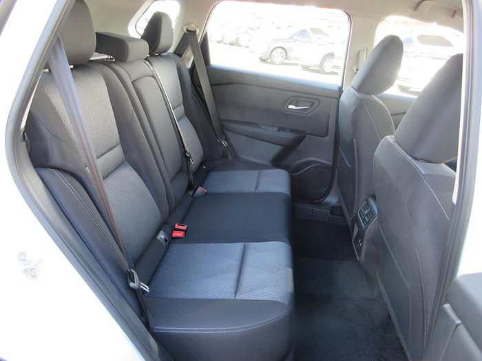 2026 Nissan X-TRAIL ST