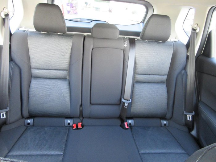 2026 Nissan X-TRAIL ST