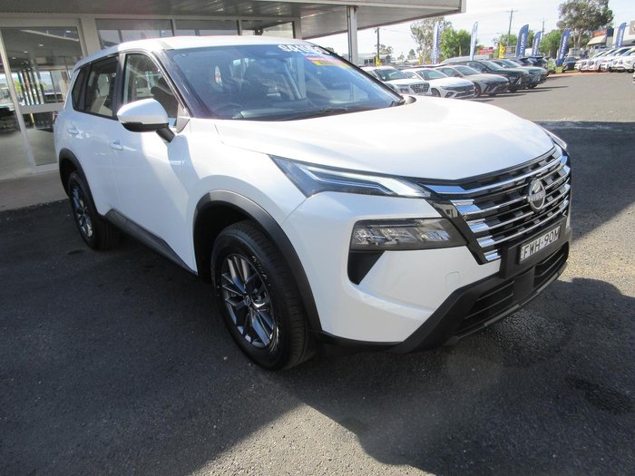 2026 Nissan X-TRAIL ST