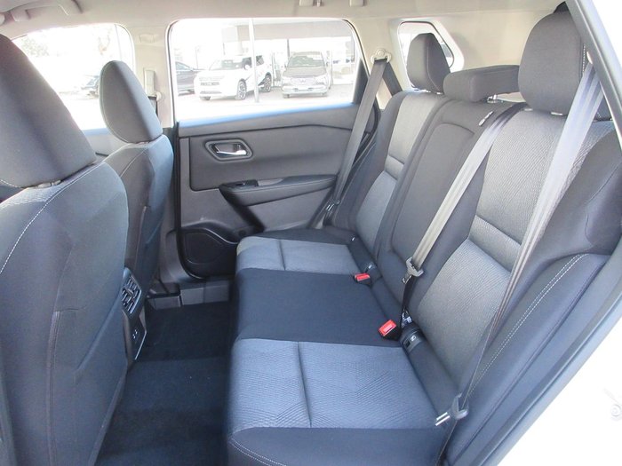 2026 Nissan X-TRAIL ST