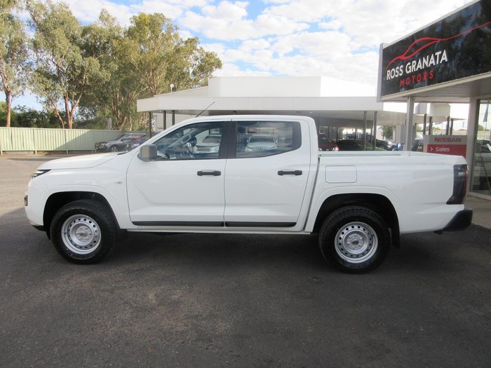 2026 Nissan Navara SL