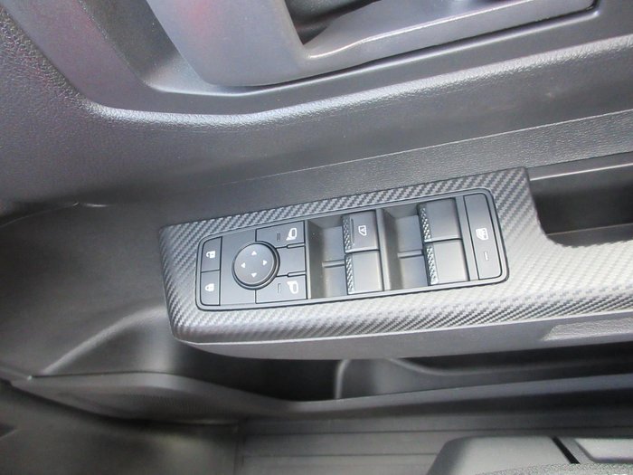 2026 Nissan Navara SL