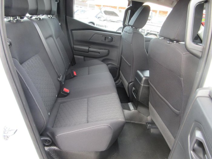 2026 Nissan Navara SL