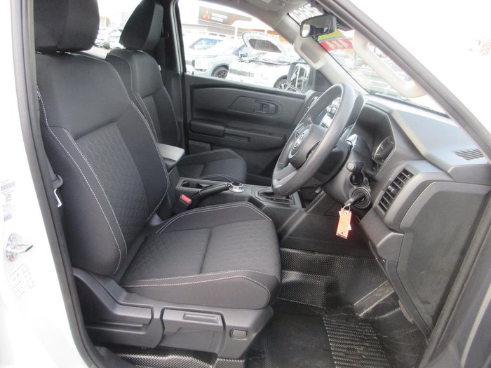 2026 Nissan Navara SL