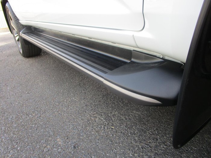 2022 Isuzu MU-X LS-T