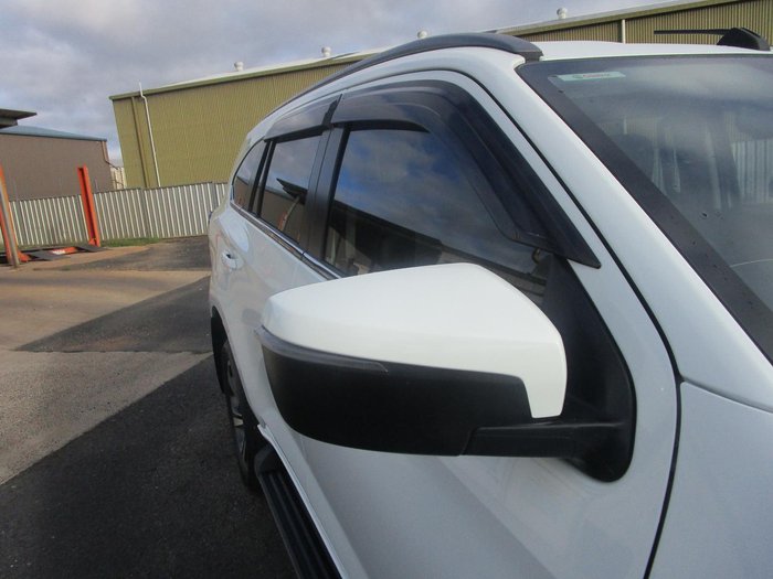 2022 Isuzu MU-X LS-T