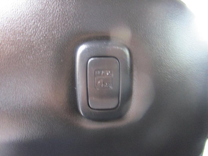 2022 Isuzu MU-X LS-T