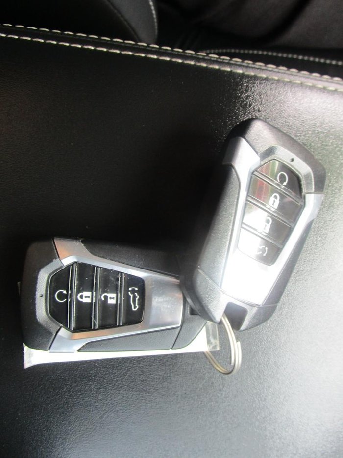 2022 Isuzu MU-X LS-T