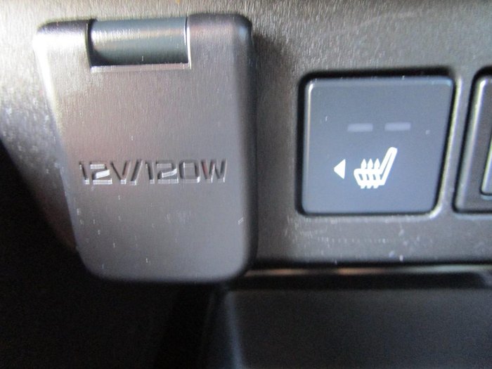 2022 Isuzu MU-X LS-T