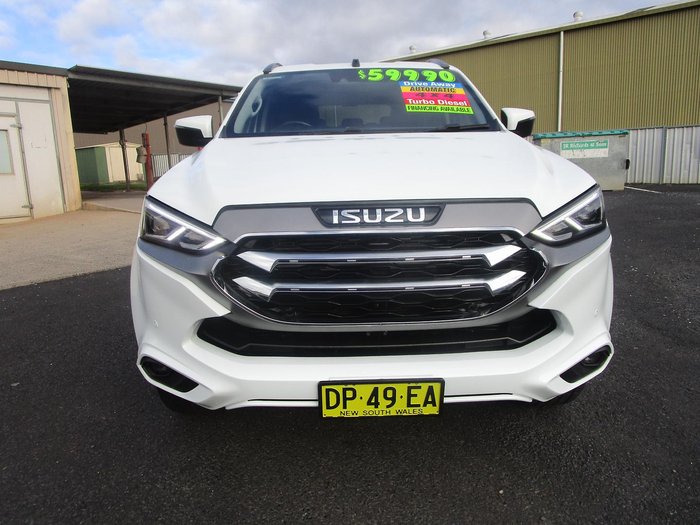 2022 Isuzu MU-X LS-T