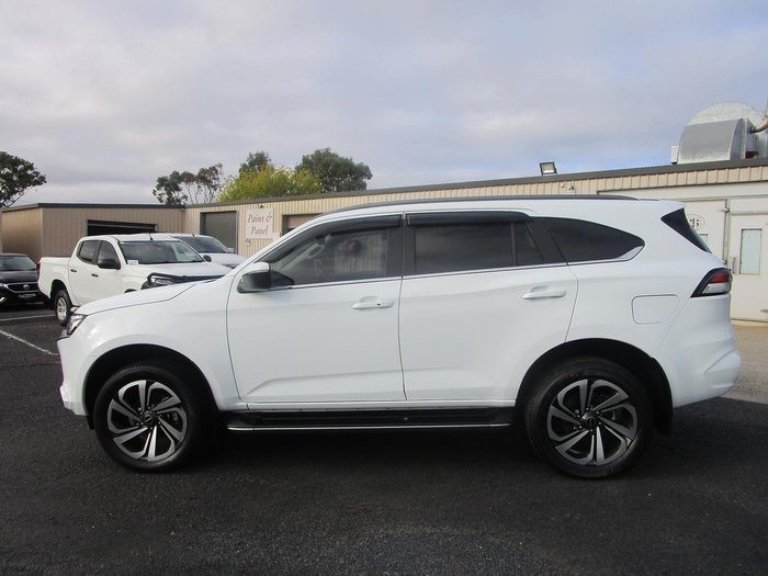 2022 Isuzu MU-X LS-T