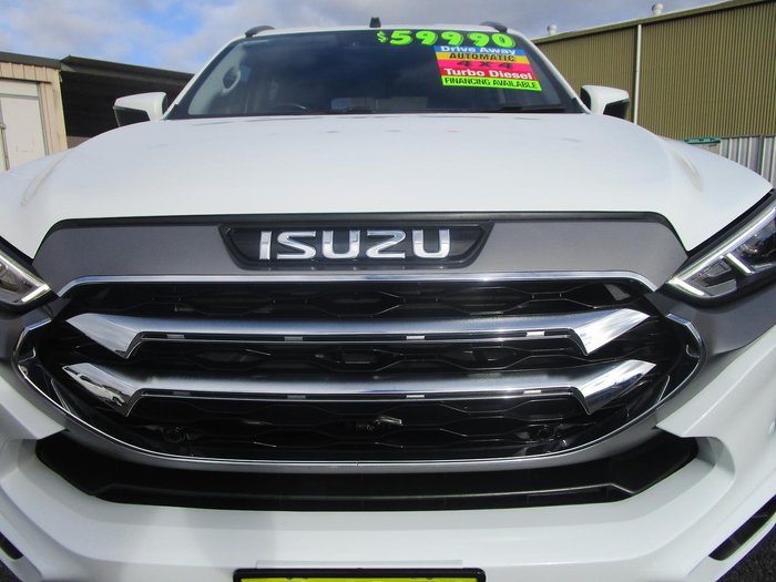 2022 Isuzu MU-X LS-T