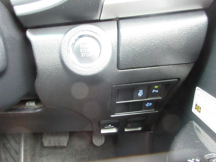 2021 Toyota Hilux SR5