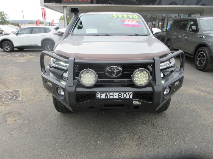 2021 Toyota Hilux SR5