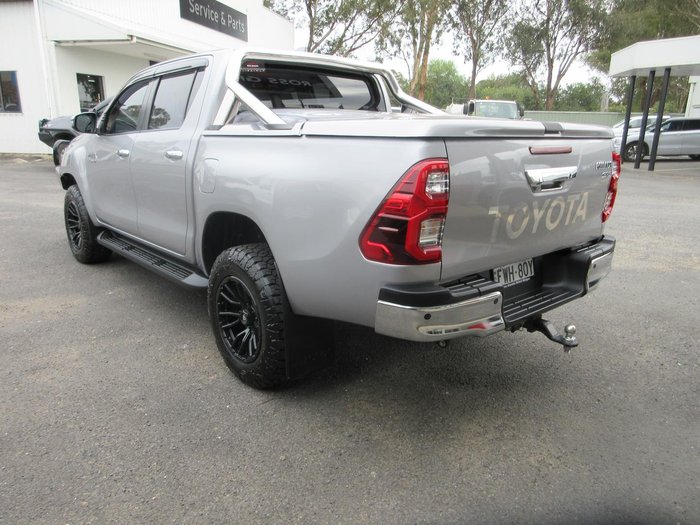 2021 Toyota Hilux SR5