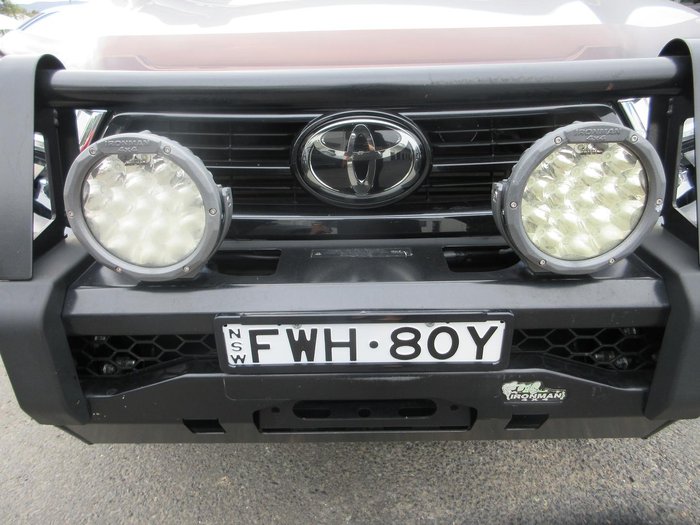 2021 Toyota Hilux SR5