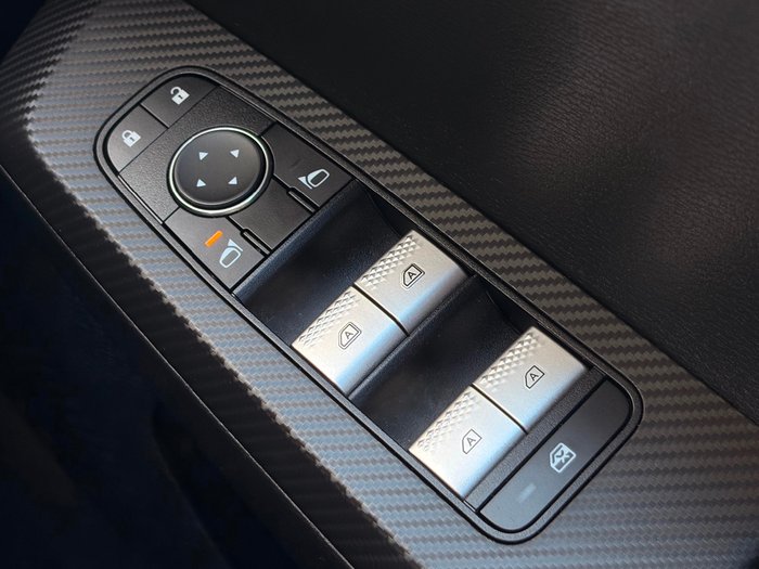 2024 Mitsubishi Outlander ES