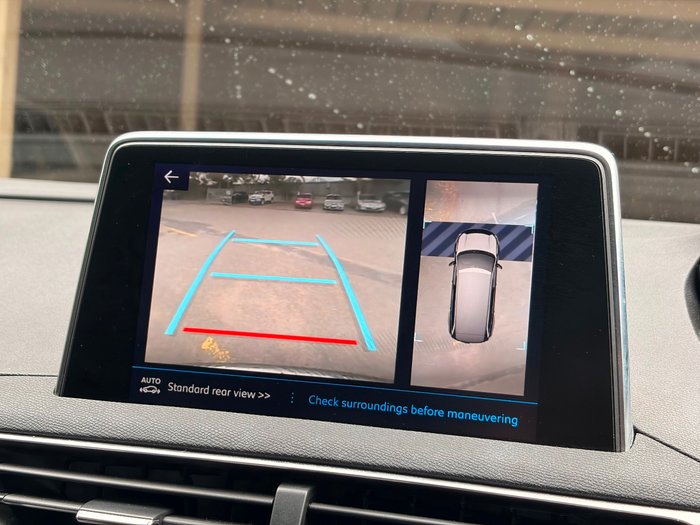 2018 Peugeot 5008 Allure