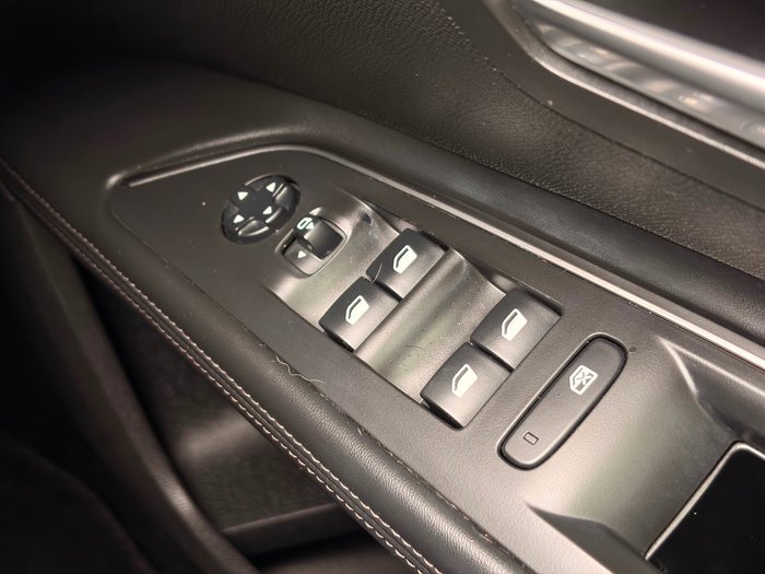 2018 Peugeot 5008 Allure