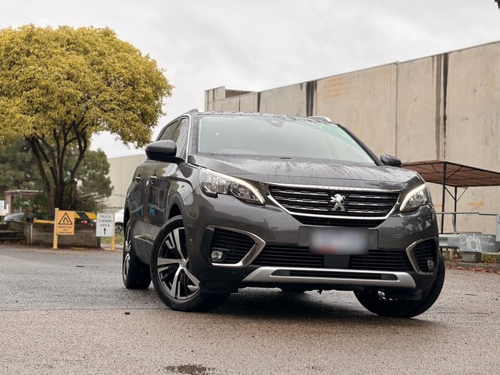 2018 Peugeot 5008 Allure