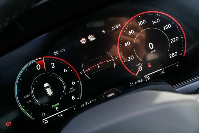 2025 Volkswagen Touareg R