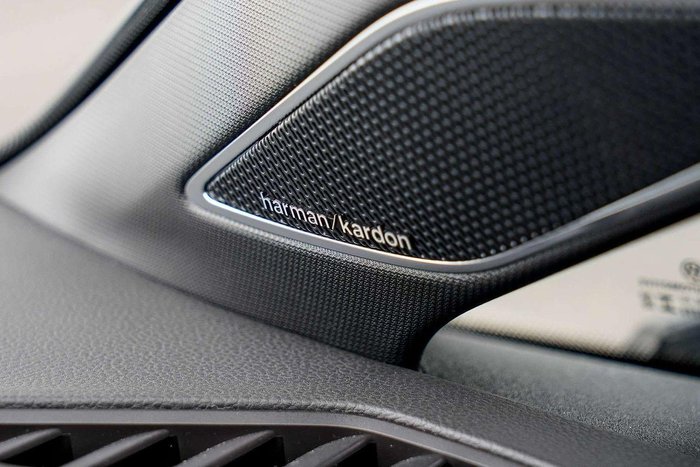 2022 Volkswagen Golf 110TSI R-Line