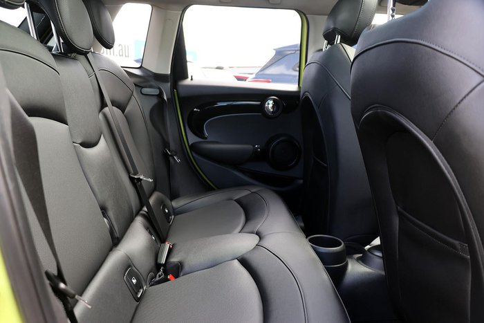 2023 MINI Hatch Cooper Classic