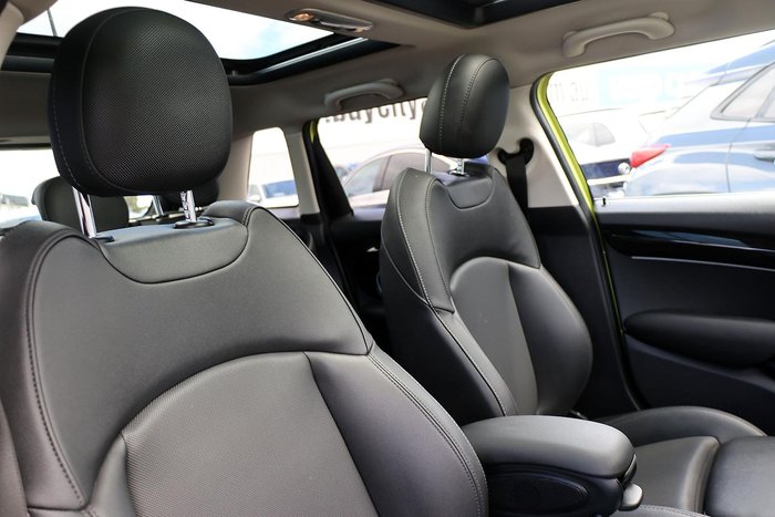 2023 MINI Hatch Cooper Classic