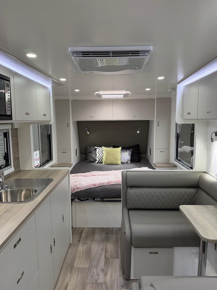 2026 Design RV Forerunner 220R