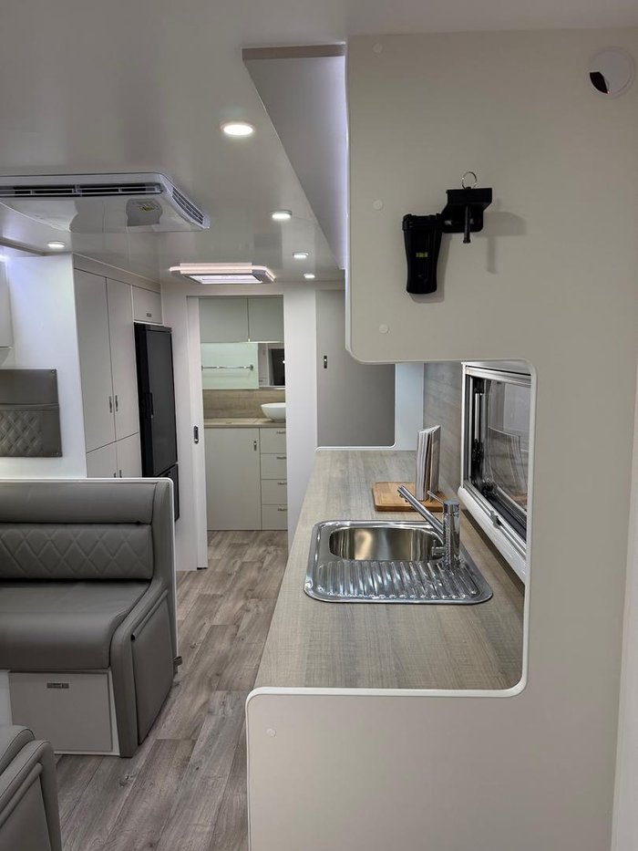 2026 Design RV Forerunner 220R