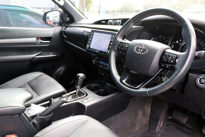 2023 Toyota Hilux Rogue