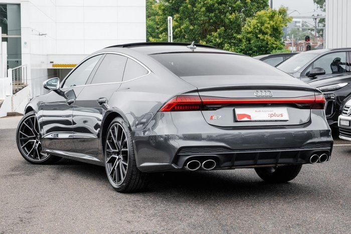 2022 Audi S7