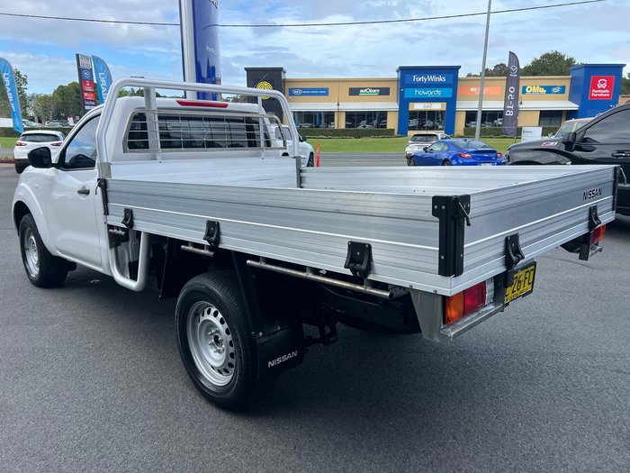 2021 Nissan Navara SL