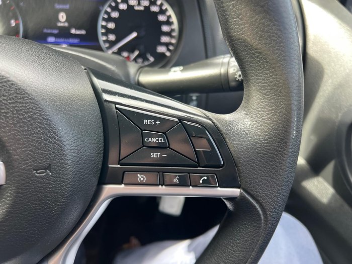 2021 Nissan Navara SL