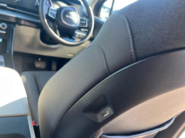 2023 Kia Carnival S