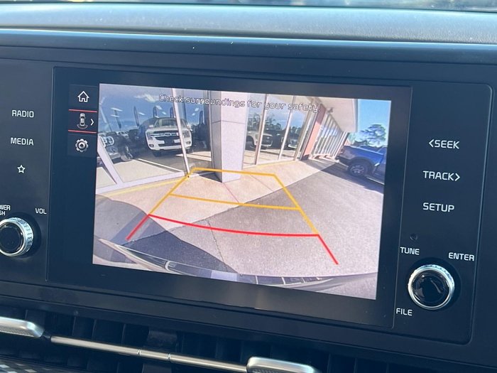 2023 Kia Carnival S